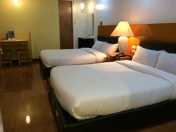 El Rancho Hotel Bayanan